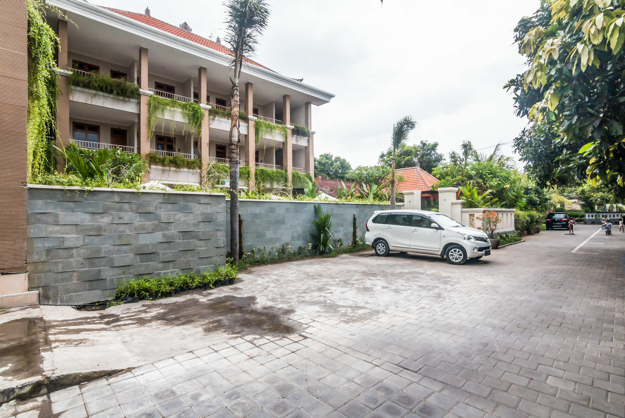 Zen Rooms Basic Kuta Kubu Anyar Екстериор снимка