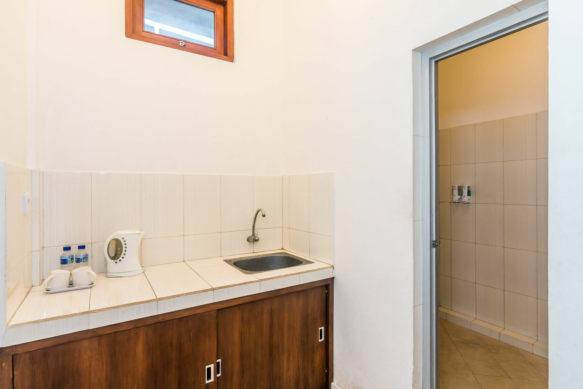 Zen Rooms Basic Kuta Kubu Anyar Екстериор снимка